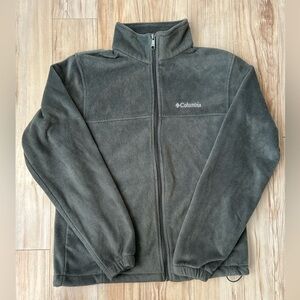 Cozy Green Columbia